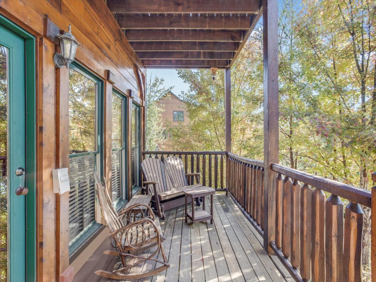 Heaven'S View, 2 Bedrooms, Sleeps 10, Hot Tub, Pool Table, Arcade, Jacuzzi Gatlinburg Exterior photo