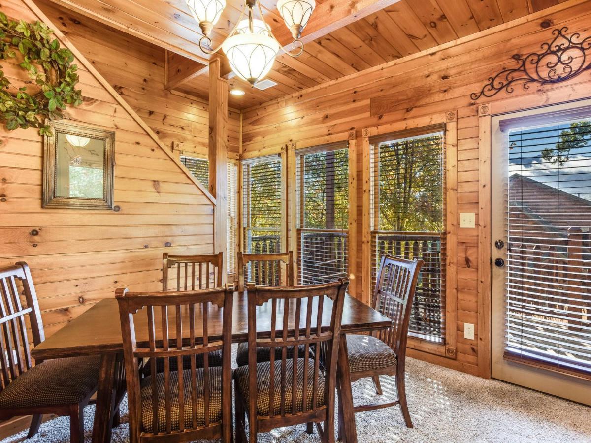 Heaven'S View, 2 Bedrooms, Sleeps 10, Hot Tub, Pool Table, Arcade, Jacuzzi Gatlinburg Exterior photo